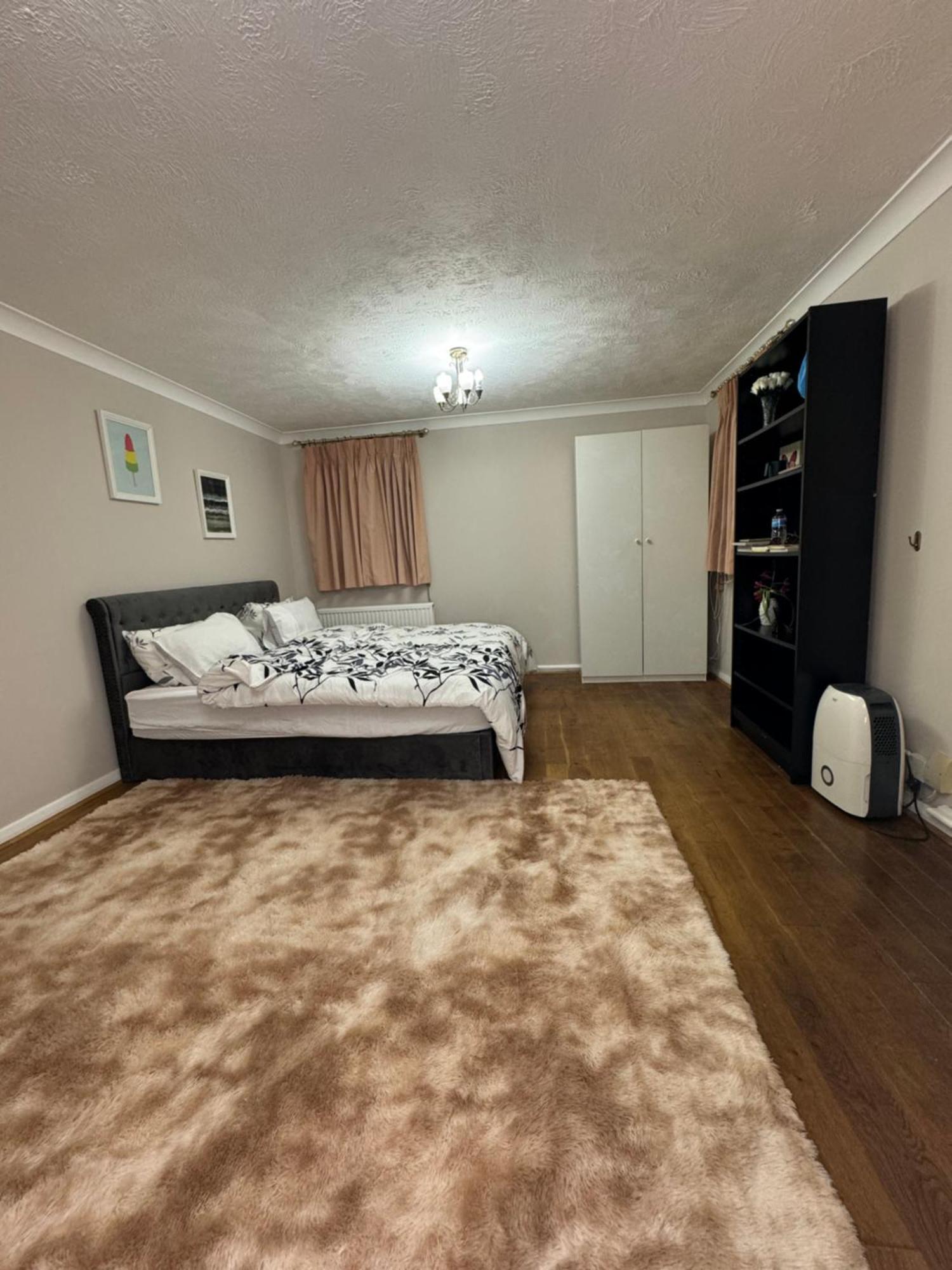 Stunning 2 Bedroom With Garden Sleep 6 Лондон Екстер'єр фото